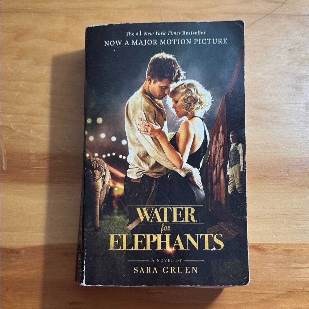 📚2/$6  Water for Elephants